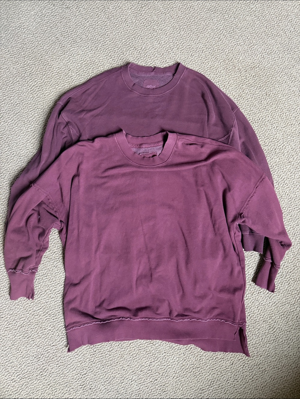 aerie Women’s Crewneck Sweatshirt in Burgundy